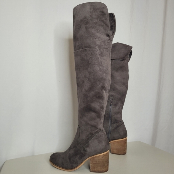 Melrose and Market Gray Faux Suede Over-The-Knee Stacked Heel Boots - Size 9.5 - Picture 5 of 16